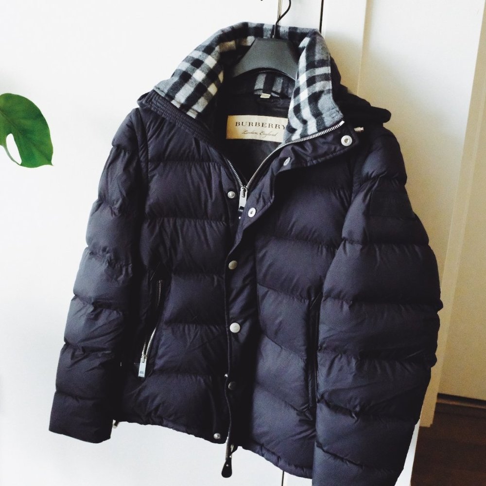 BURBERRY Detachable-sleeve Down-filled Jacket